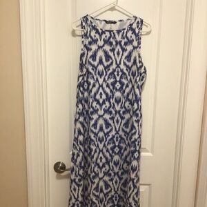 Maxi Dress in White and Blue Ikat Pattern - Size M.  Dry Clean recommended.
